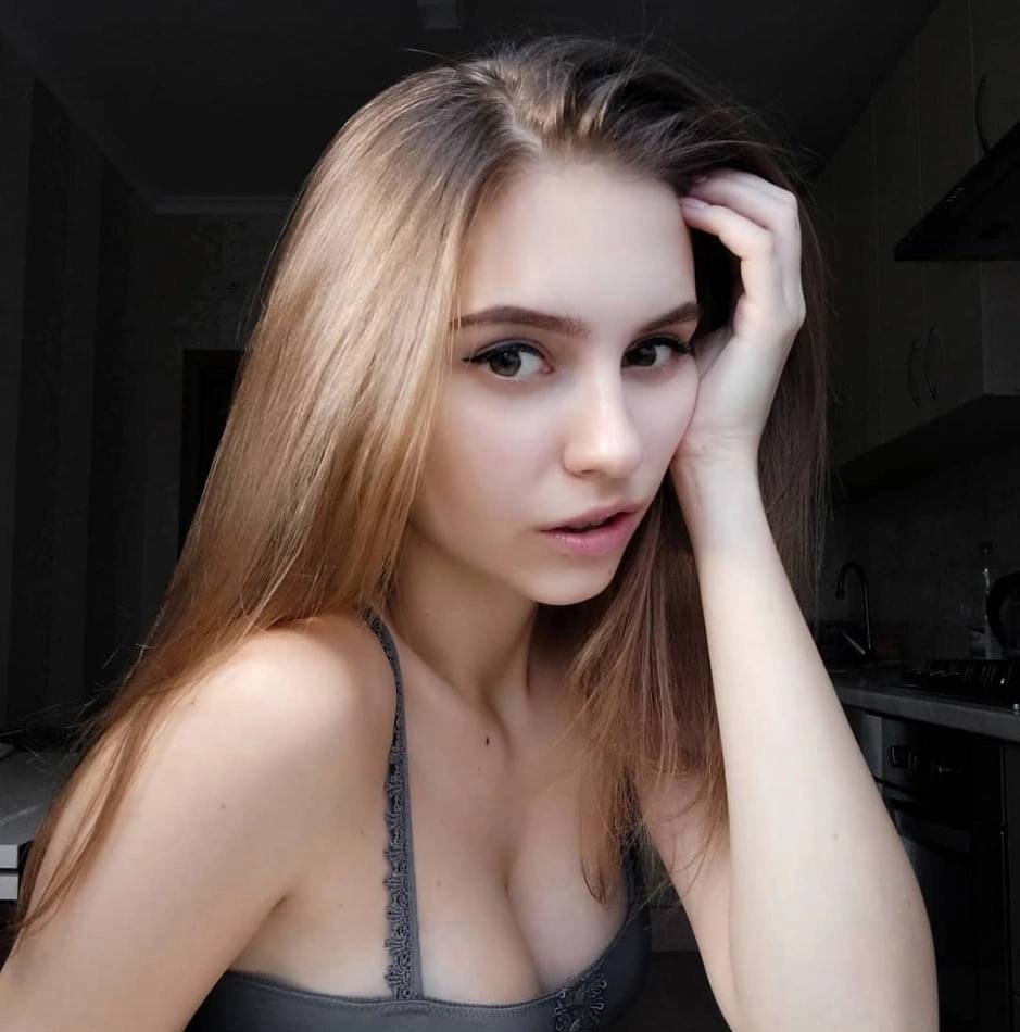 Елизавета привлекательная девушка из Салехарда цена от 3000 руб